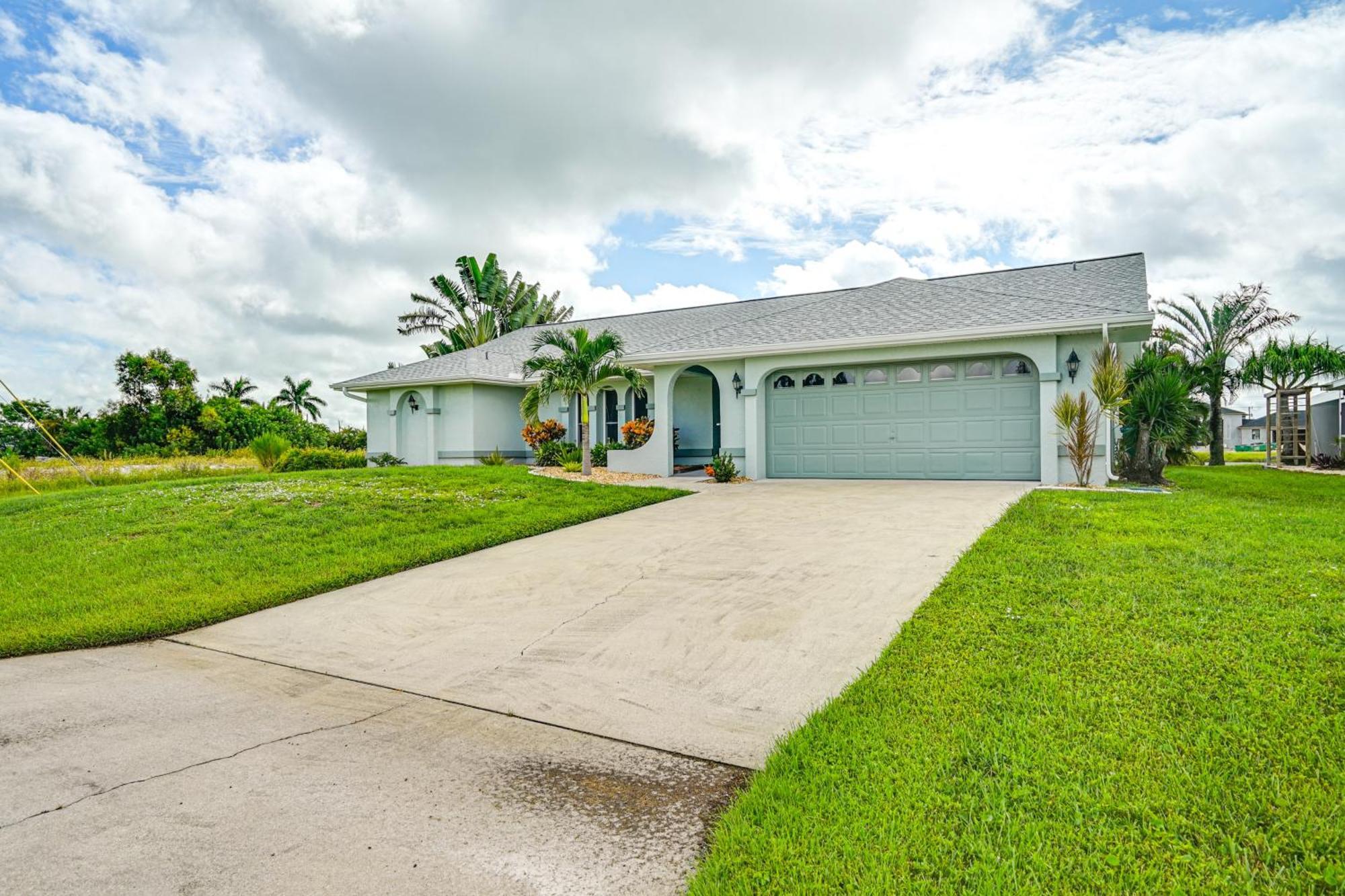 Waterfront Cape Coral Home With Lanai And Private Pool Matlacha Exterior photo