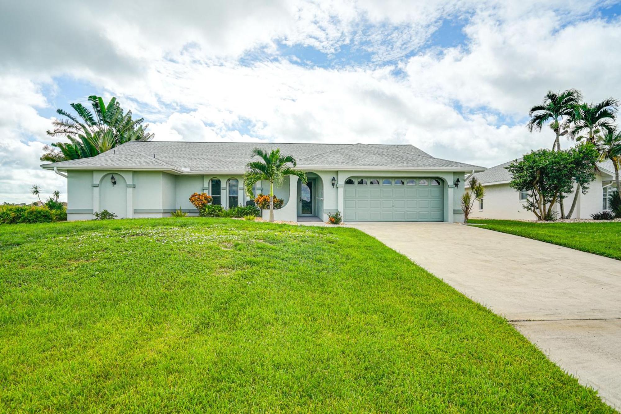 Waterfront Cape Coral Home With Lanai And Private Pool Matlacha Exterior photo